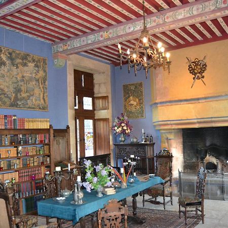 Chateau De Peufeilhoux Vallon-en-Sully Esterno foto